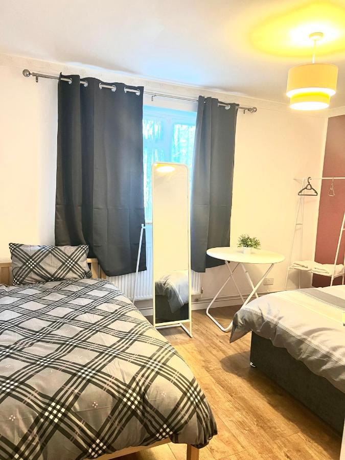 Large Room With Two Bed In Central London Londres Exterior foto