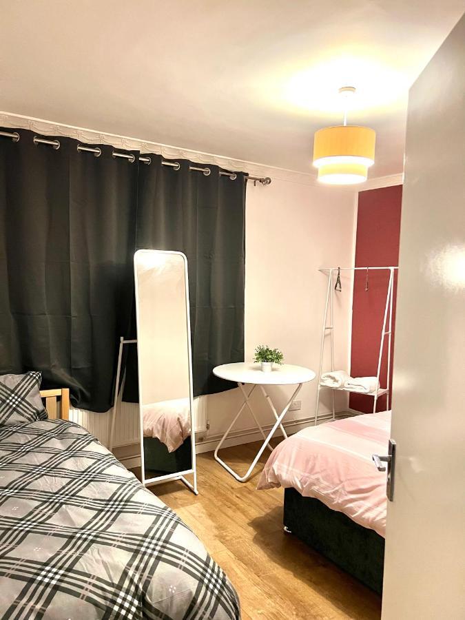 Large Room With Two Bed In Central London Londres Exterior foto