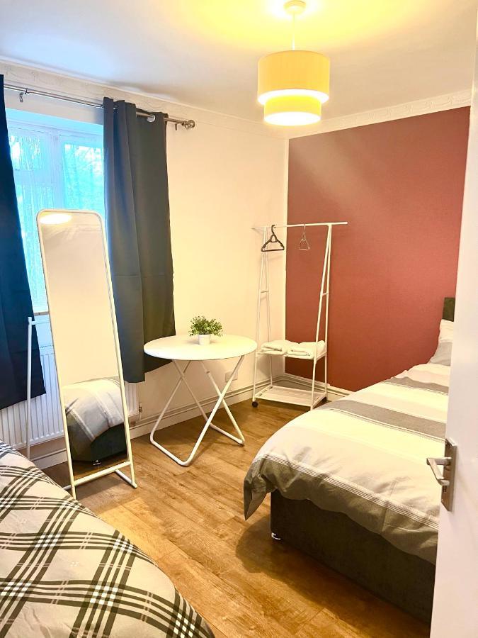 Large Room With Two Bed In Central London Londres Exterior foto