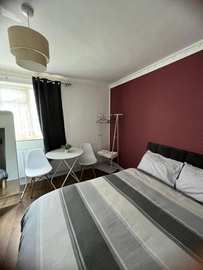 Large Room With Two Bed In Central London Londres Exterior foto